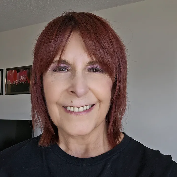 @debbielelicksen
