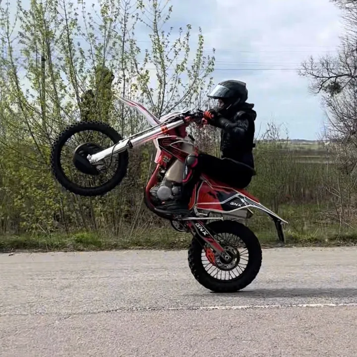 moto_83