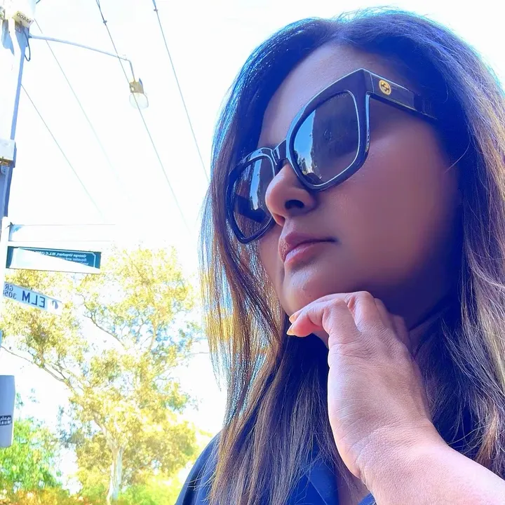 @tishanikaluarachchi