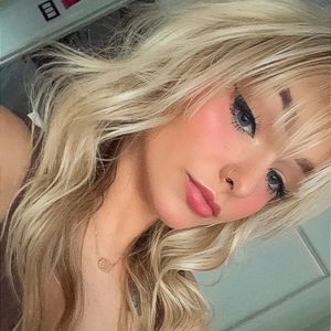 Zoe LaVerne